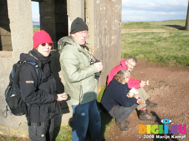 JT00076 Machteld, Hans, Herma and Bram at bunker on Brownstown Head